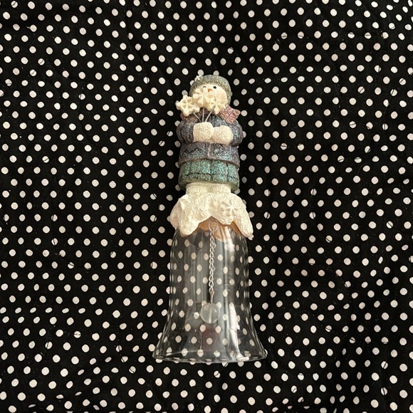 New! Frosty Folks. Snowman bell! - Picture 3 of 11